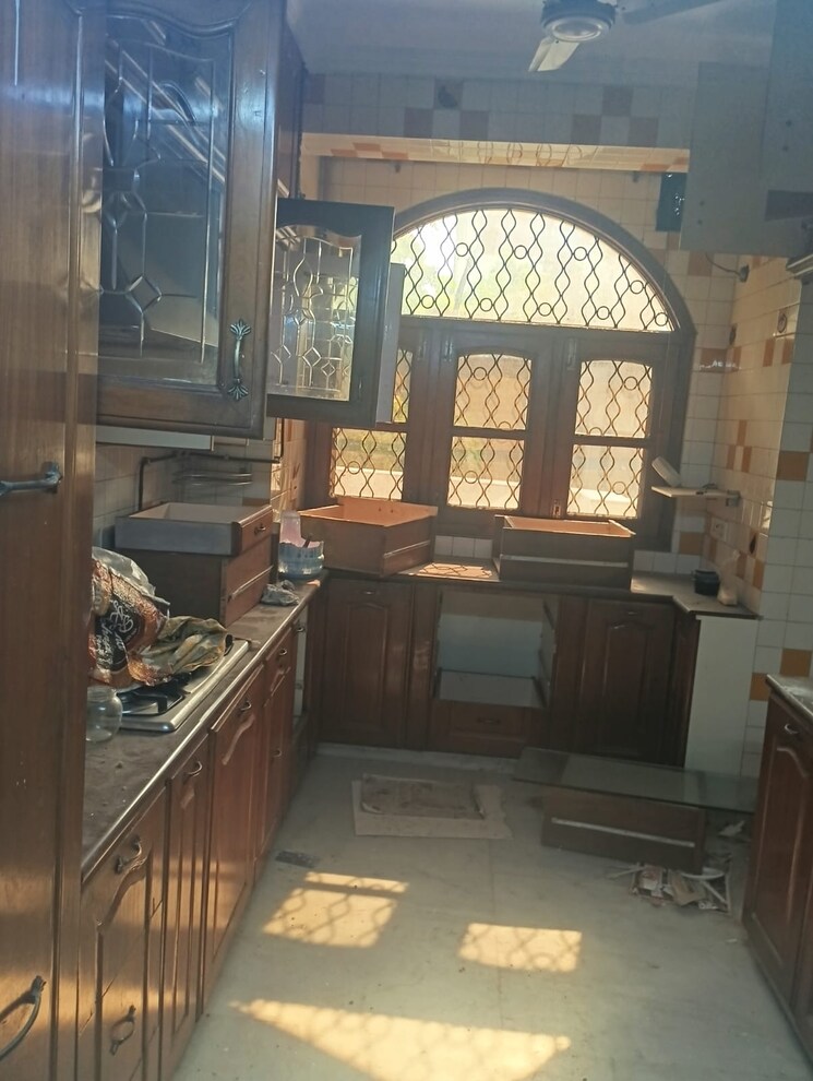 Kitchen, shalimar-nest 3 Bedroom 230 Sq.Yd. Builder Floor In Vasant Kunj Delhi 9328677