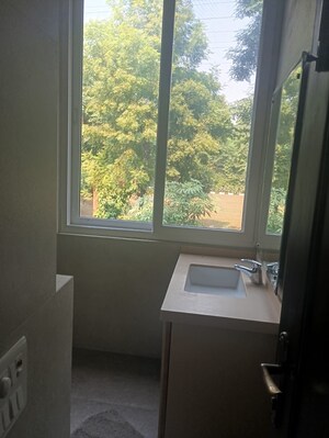  3 BHK Builder Floor at Shalimar Nest, Vasant Kunj – for Rent