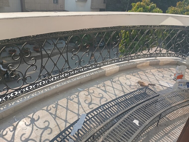 Balcony, shalimar-nest 3 Bedroom 230 Sq.Yd. Builder Floor In Vasant Kunj Delhi 9328677