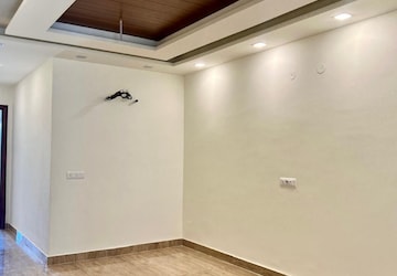 Room in 3 BHK Apartment at Puri Kohinoor, Tikawali – for Sale