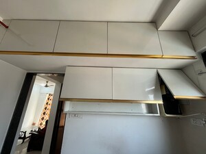 Furnished Amenities in 2 BHK Apartment at Marathon Eminence, Mulund West – for Rent