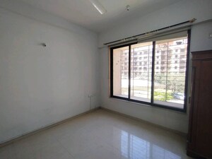 Room in 3 BHK Apartment at Lodha Paradise, Majiwada – for Sale