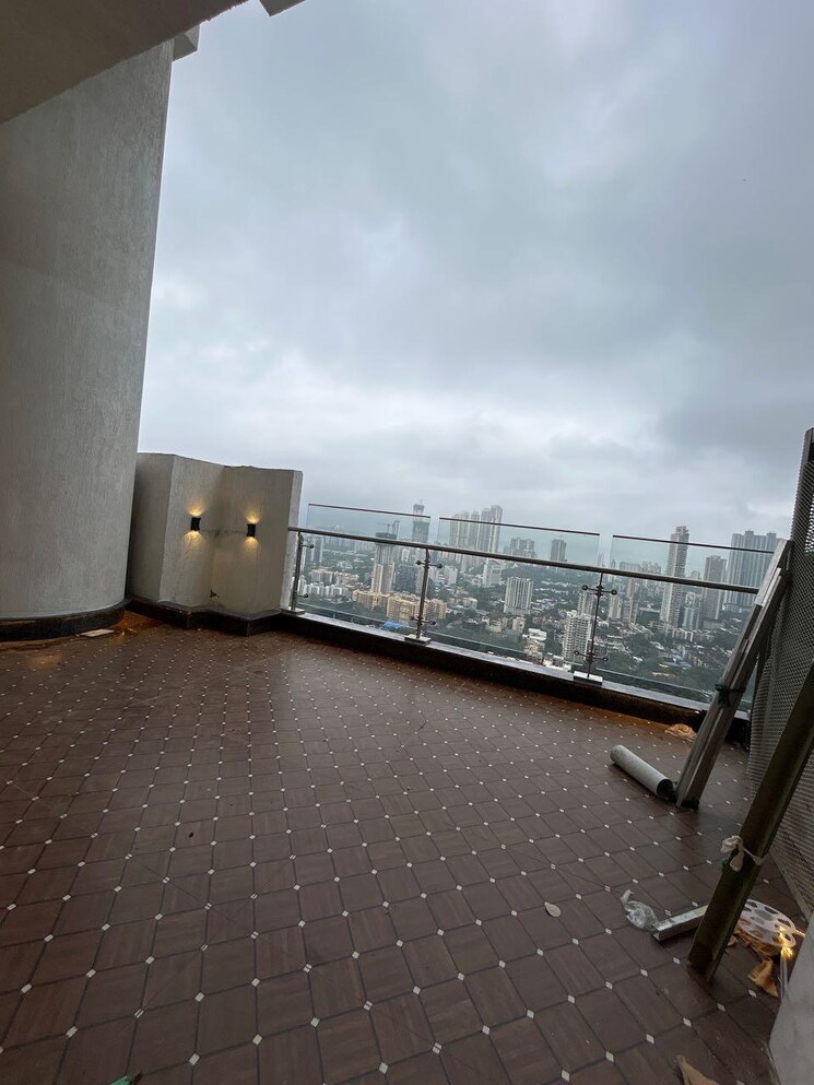 Balcony, indiabulls-sky-forest 3 Bedroom 1990 Sq.Ft. Apartment In Lower Parel Mumbai 9328700