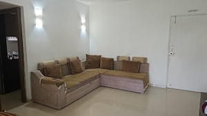 2 BHK Apartment For Rent in Malad West