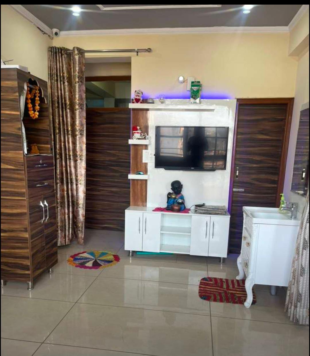 2 BHK + Pooja Room 1350 Sq.Ft. Apartment in Milton Tower