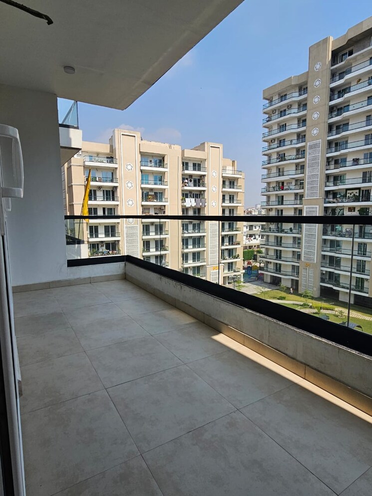Balcony, hermitage-centralis 3 Bedroom 1700 Sq.Ft. Apartment In Vip Road Zirakpur 9328592