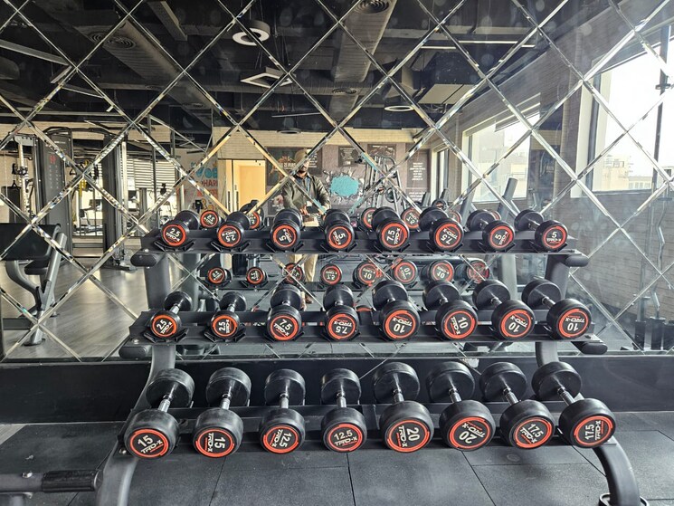 Gym, hermitage-centralis 3 Bedroom 1700 Sq.Ft. Apartment In Vip Road Zirakpur 9328592