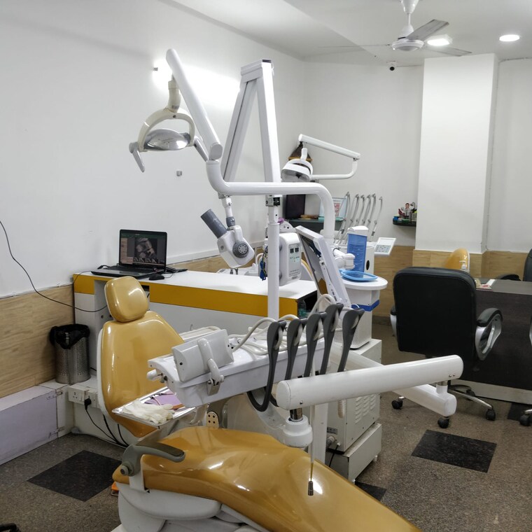 Team Area, greater kailash i Commercial Office Space 800 Sq.Ft. In Greater Kailash I Delhi 9328759