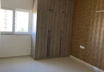 Room in 3 BHK Apartment at Rohan Upavan, Hennur – for Rent