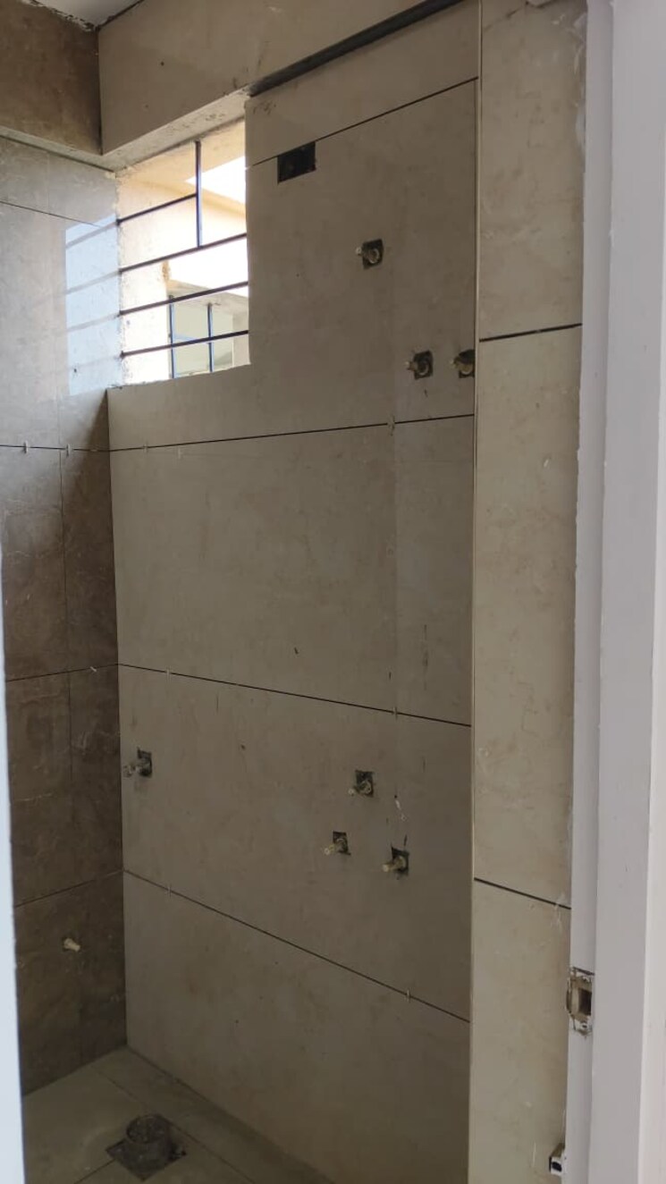 Bathroom, baiyappanahalli 2 Bedroom 750 Sq.Ft. Apartment In Baiyappanahalli Bangalore 9328740