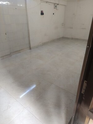 Room in 2 BHK Apartment at Patrachawl Mhada, Goregaon West – for Rent