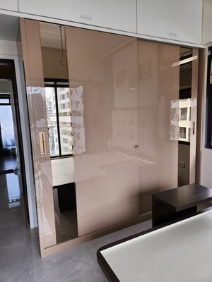 Bedroom in 3 BHK Apartment at Sadanand Building, Dadar West – for Rent