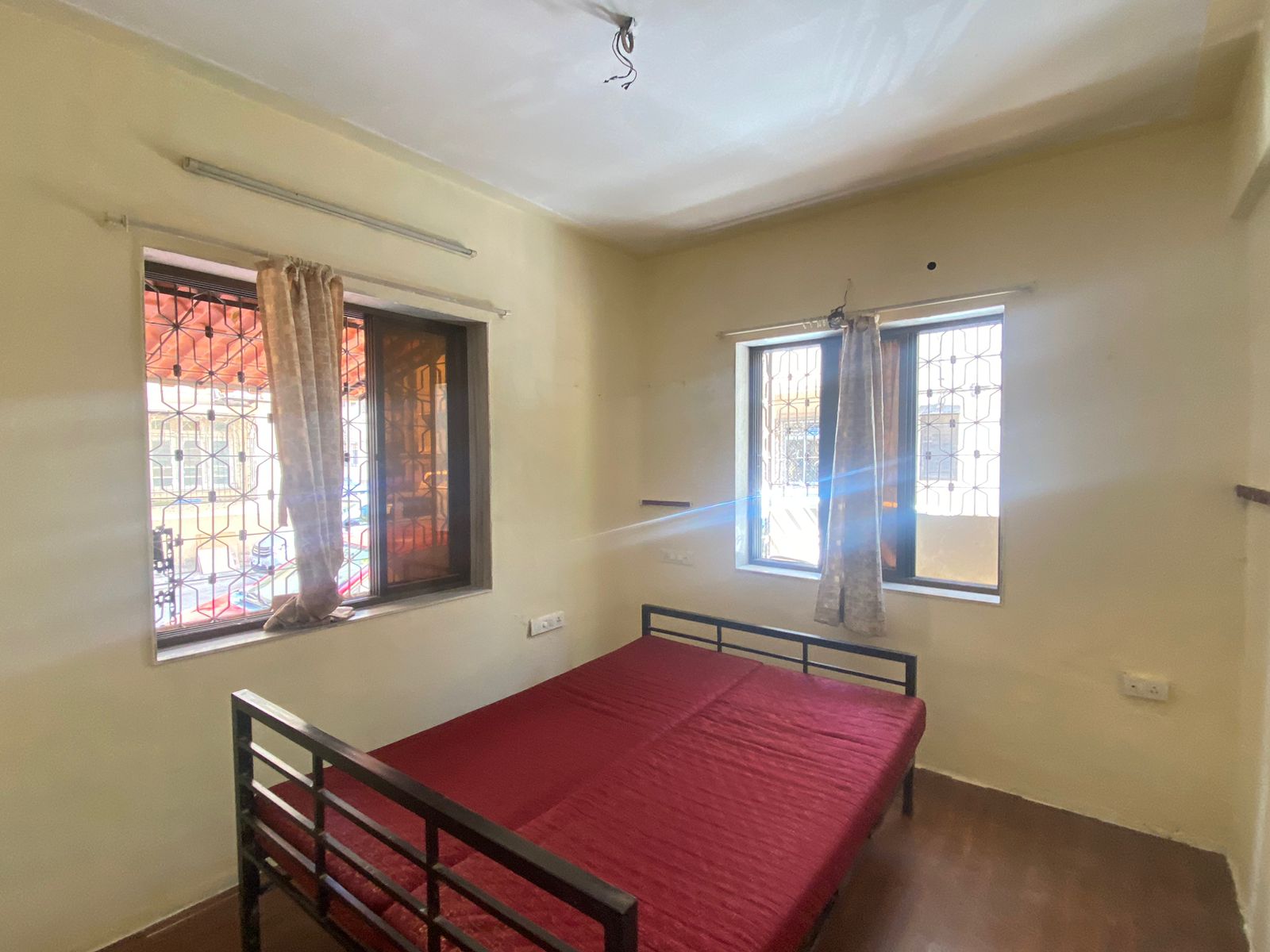 2 BHK + Extra Room Apartment For Rent in Navjeevan Che