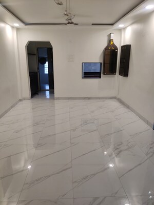 Room in 2 BHK Apartment at Raheja Gardens, Wanwadi – for Rent