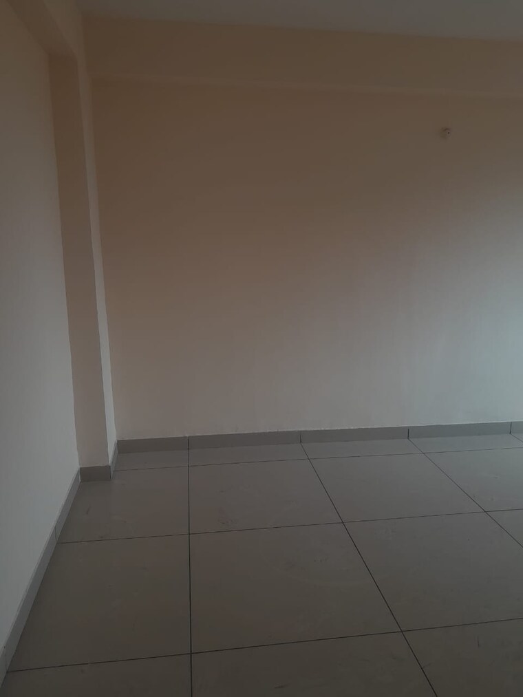 Room, lalpur 3 Bedroom 1717 Sq.Ft. Apartment In Lalpur Ranchi 9328931