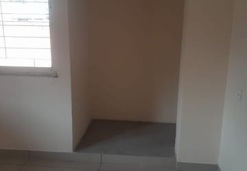 Room in 3 BHK Apartment at Lalpur – for Sale