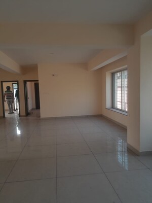 Room in 3 BHK Apartment at Lalpur – for Sale