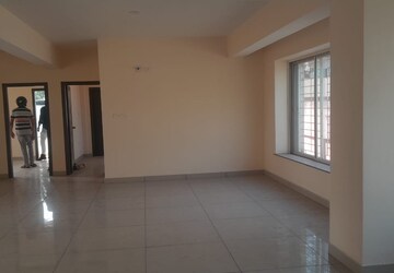 Room in 3 BHK Apartment at Lalpur – for Sale