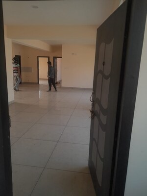 Room in 3 BHK Apartment at Lalpur – for Sale