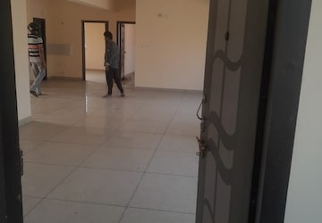 Room in 3 BHK Apartment at Lalpur – for Sale