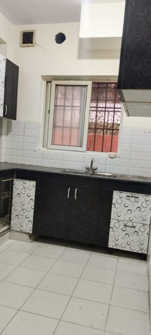 Kitchen in 3.5 BHK Villa at BPTP Park 81, Sector 81 – for Rent