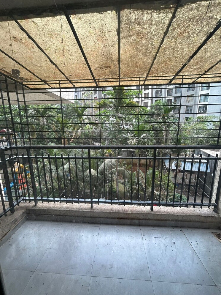 Balcony, puraniks-one-hometown 1 Bedroom 300 Sq.Ft. Apartment In Ghodbunder Road Thane 9328965