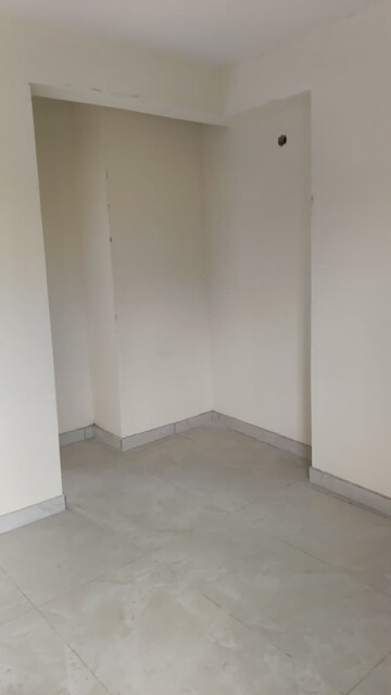 Room in 2 BHK Apartment at Baiyappanahalli – for Rent