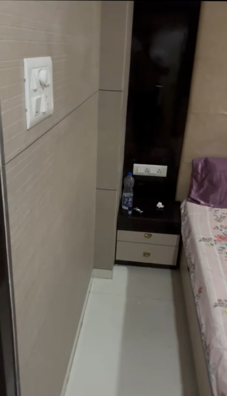 Room, crescent-landmark 2 Bedroom 800 Sq.Ft. Apartment In Andheri East Mumbai 9329024