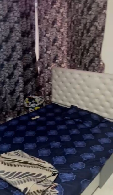 Bedroom in 2 BHK Apartment at Crescent Landmark, Andheri East – for Rent