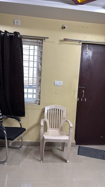Team Area in 2 BHK Apartment at Sahasra Sarovar, Chanda Nagar – for Sale