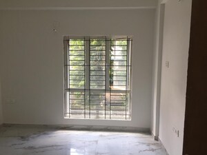 Room in 3 BHK Apartment at Punjabi Para – for Sale