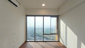 Room in 3 BHK Apartment at Piramal Mahalaxmi, Mahalaxmi – for Rent
