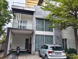 4 BHK Villa For Rent in Narsingi
