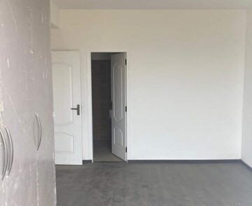 Room in 2 BHK Apartment at Sushma Valencia, International Airport Road – for Rent