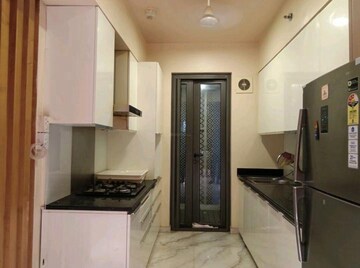 Building Lobby in 3 BHK Apartment at Lokhandwala Minerva Mahalaxmi, Mahalaxmi – for Rent