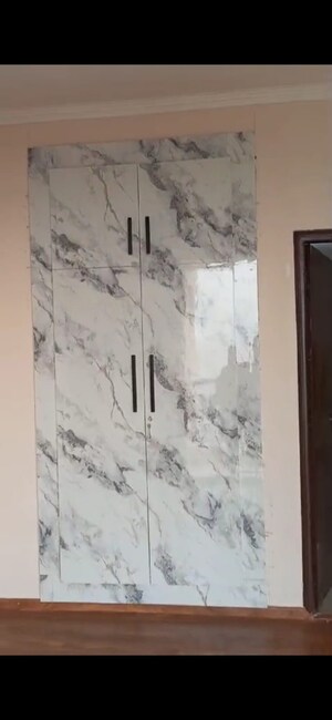 Bathroom in 2.5 BHK Apartment at Amrapali Golf Homes, Sector 4 Greater Noida – for Rent