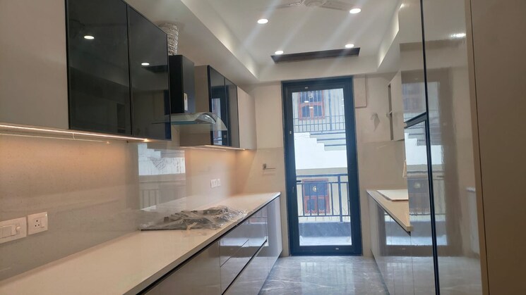 Kitchen, sector 15 4 Bedroom 375 Sq.Yd. Builder Floor In Sector 15 Gurgaon 9329177