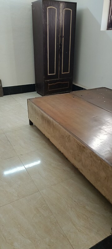 1 BHK Builder Floor For Rent in Saket