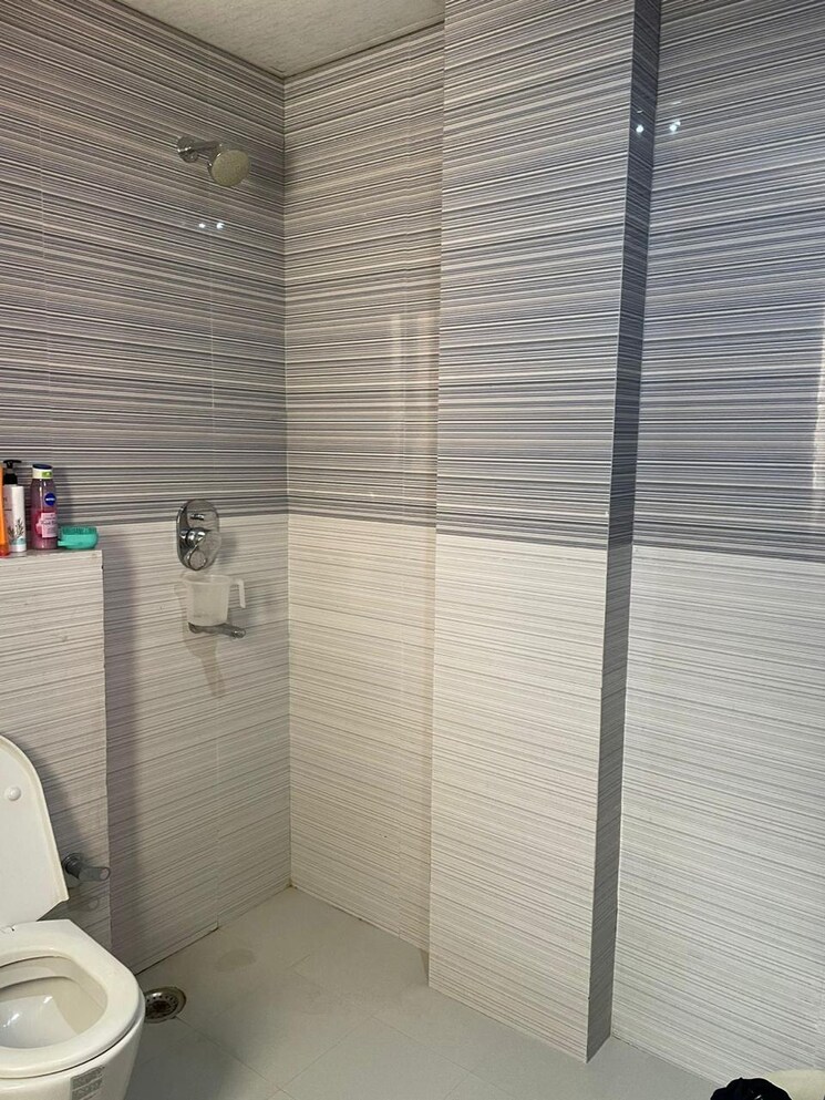 Bathroom, sushant-lok-3 1 Bedroom 450 Sq.Ft. Builder Floor In Sector 57 Gurgaon 9300787