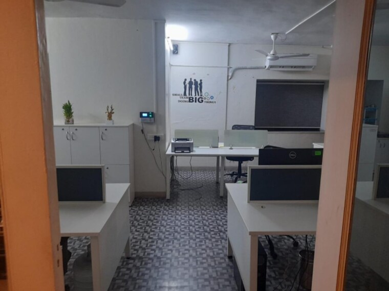 Team Area, camp Commercial Office Space 600 Sq.Ft. In Camp Pune 9329219
