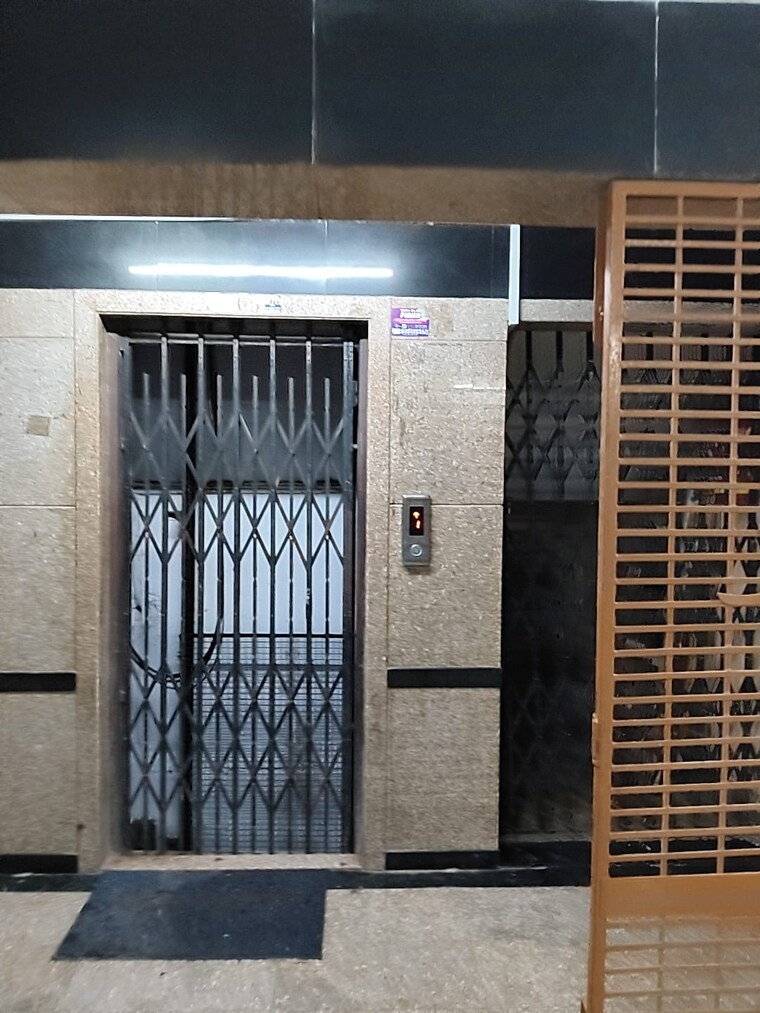 Exterior View, mahim west 2 Bedroom 750 Sq.Ft. Apartment In Mahim West Mumbai 9329216