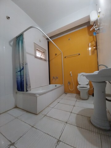 Attached Bathroom in 5 BHK Independent House at Banjara Hills – for Rent