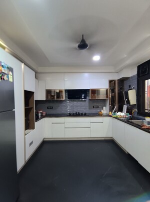 Kitchen in 4 BHK Builder Floor at Vipul World Floors, Sector 48 – for Sale