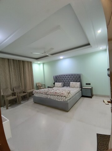 Living Room in 4 BHK Builder Floor at Vipul World Floors, Sector 48 – for Sale