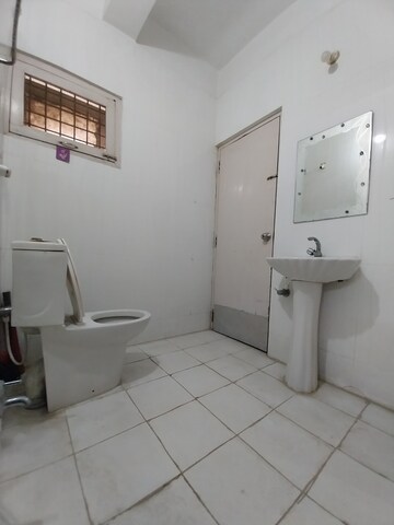 Bathroom in 5 BHK Independent House at Banjara Hills – for Rent