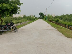  Plot – Exterior View View at Gwalior Road - for Sale