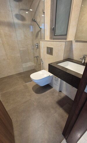 Attached Bathroom in 3 BHK Apartment at Piramal Mahalaxmi, Mahalaxmi – for Rent