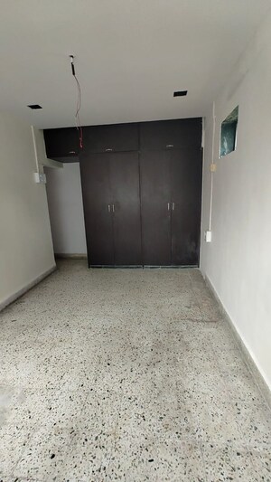Room in 1 BHK Apartment at Dadar West – for Rent
