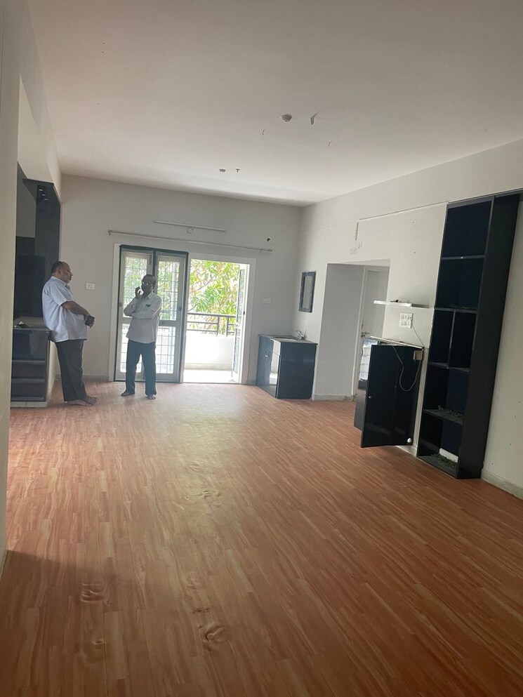 Room, vineyard-excellent 3 Bedroom 1534 Sq.Ft. Apartment In Gachibowli Hyderabad 9300087