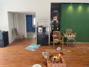 Room in 3 BHK Apartment at Vineyard Excellent, Gachibowli – for Rent
